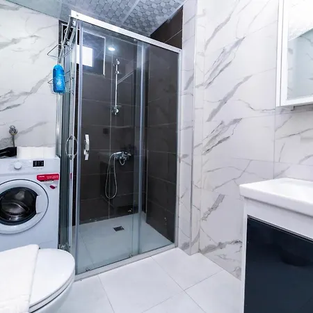 Charming Flat 2 Min To In *