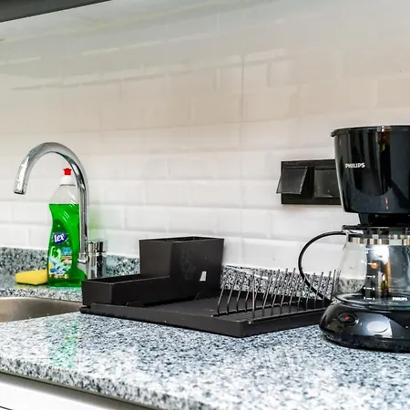 아파트 Charming Flat 2 Min To Beach In